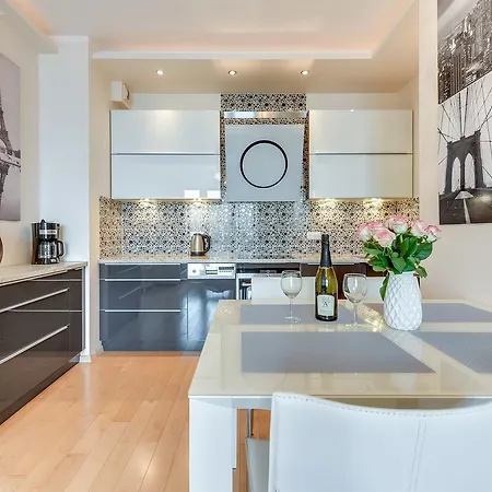 The Marine Plaza - Sea Towers شقة *