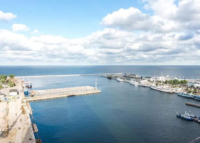 The Marine Plaza - Sea Towers グディニャ